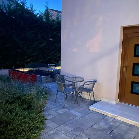 Polaris Apartment