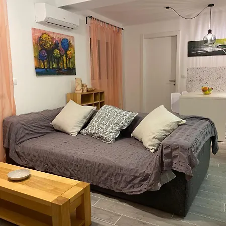 Polaris Apartment