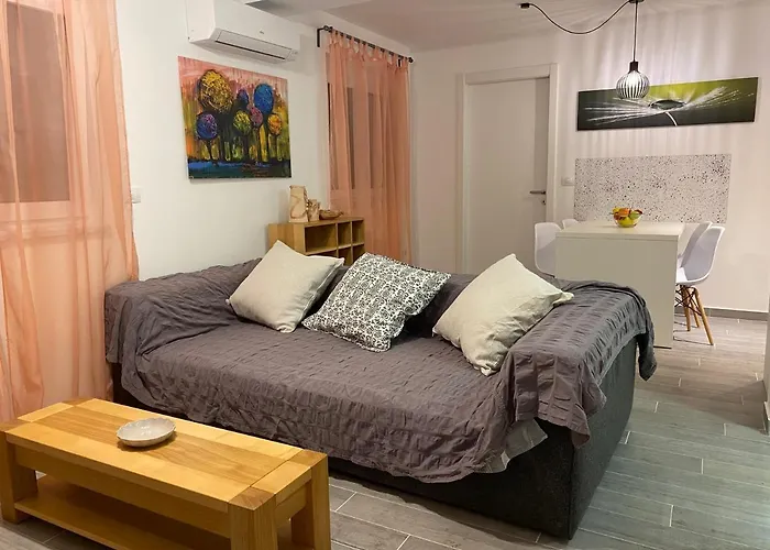Polaris Apartment